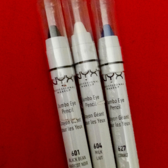 NYX Other - 💙NYX Jumbo Eye Pencil Set!! 💙🖤👻